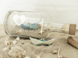 Bottiglia con incisione