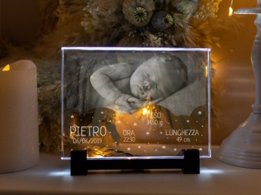 Lastra di vetro con base luminosa